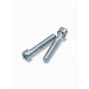 Винт DIN 912 М5х60 с цилиндрической головкой и внутренним шестигранником класс прочности 8.8 покрытие цинк